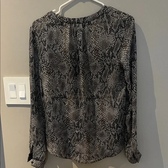 Snake Patterned Blouse - Picture 5 of 5